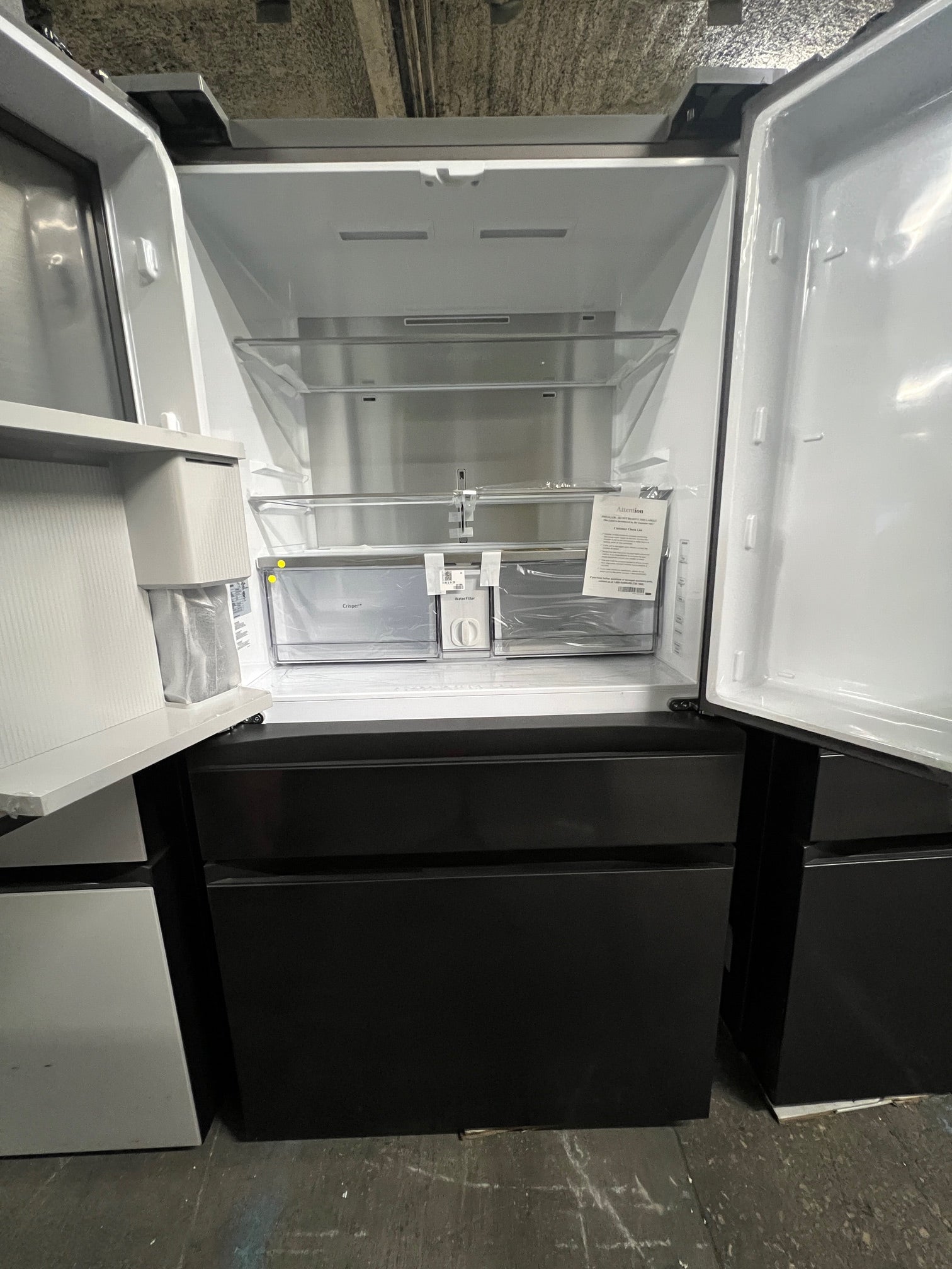 Samsung BESPOKE 23 cu. Counter Depth ft. 4-Door Blue & Black